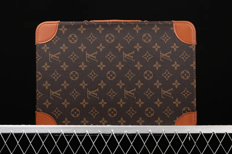 All Categories Air Jordan Jordan Series Basketball Shoes Air Jordan 1 High Air Jordan 1 AJ1 Joe 1 Donkey Brand Co-branded Customized Model #With Presbyopia Suitcase Made of Leather Exclusive Logo Covered Shoe Body Very High Style